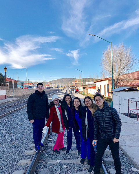 Purvi Patel and group of friends during a trip