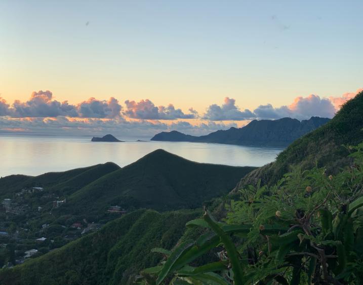 image of the sunset over Oahu Hawaii